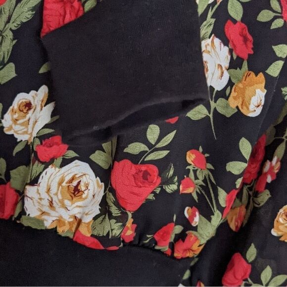 Como BLACK bright floral roses print zip bomber jacket blouse size S @X - Picture 3 of 8